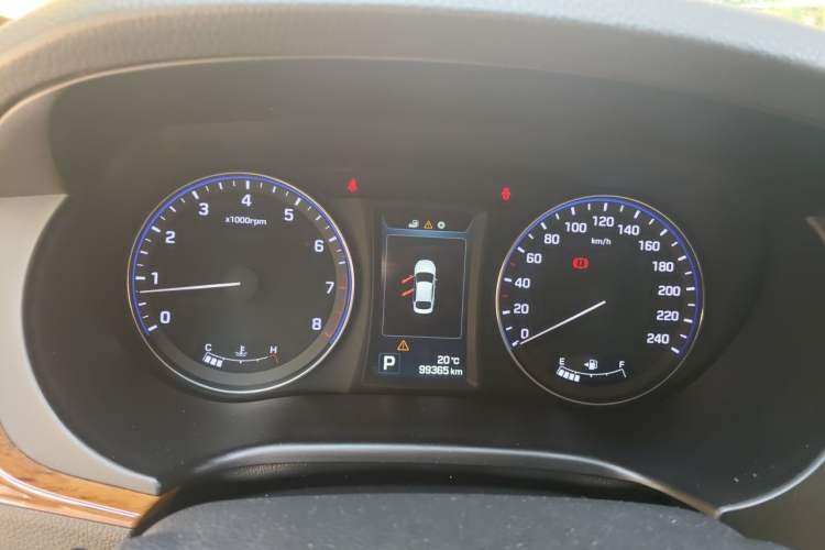 Used Hyundai Mistra 2014 1.8L Automatic Deluxe DLX Model Instrument Cluster