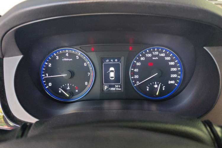 Used Hyundai Mistra 2014 1.8L Automatic Smart GLS Instrument Cluster