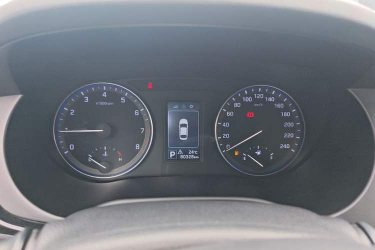 Used Hyundai Mistra 2014 1.8L Automatic Smart GLS Instrument Cluster