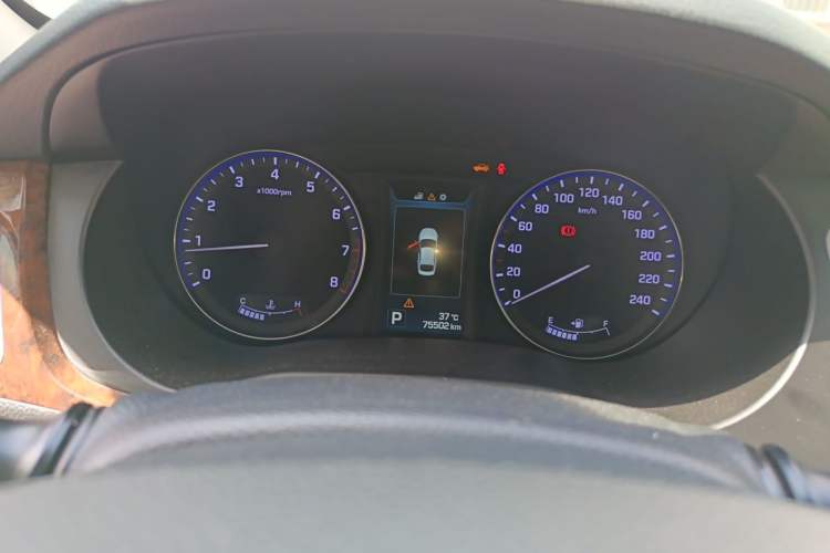 Used Hyundai Mistra 2014 1.8L Automatic Deluxe DLX Model Instrument Cluster
