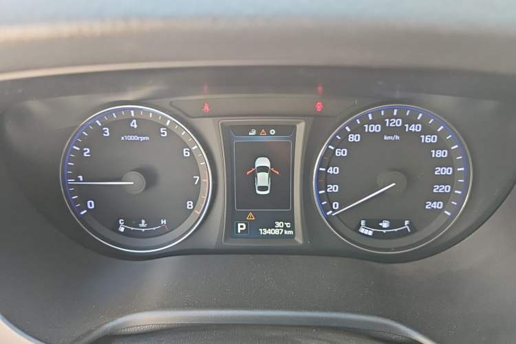 Used Hyundai Mistra 2014 1.8L Automatic Deluxe DLX Model Instrument Cluster