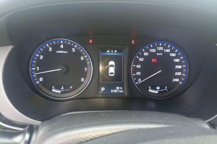Used Hyundai Mistra 2014 1.8L Automatic Deluxe DLX Model Instrument Cluster