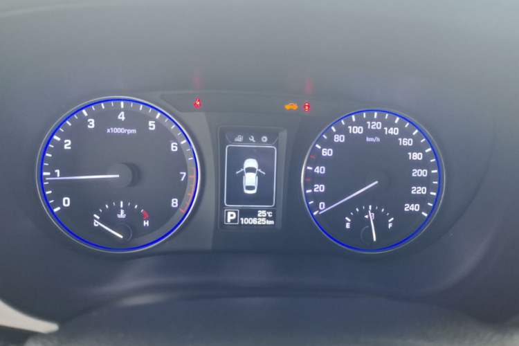 Used Hyundai Mistra 2014 1.8L Automatic Smart GLS Instrument Cluster