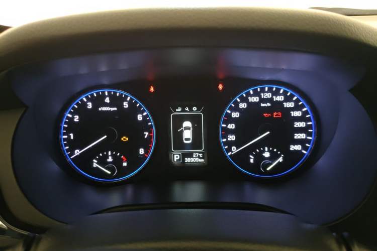 Used Hyundai Mistra 2014 1.8L Automatic Smart GLS Instrument Cluster