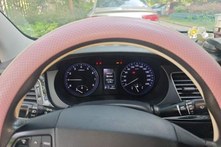 Used Hyundai Mistra 2014 1.8L Automatic Smart GLS Instrument Cluster