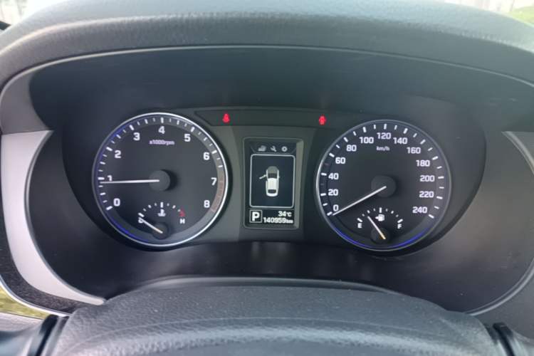 Used Hyundai Mistra 2014 1.8L Automatic Smart GLS Instrument Cluster