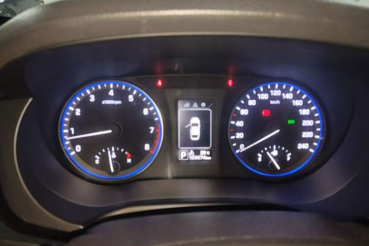 Used Hyundai Mistra 2014 1.8L Automatic Smart GLS Instrument Cluster