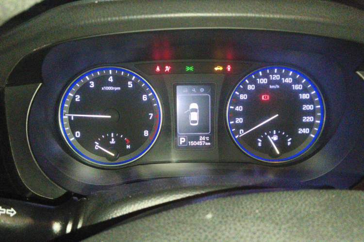 Used Hyundai Mistra 2014 1.8L Automatic Smart GLS Instrument Cluster