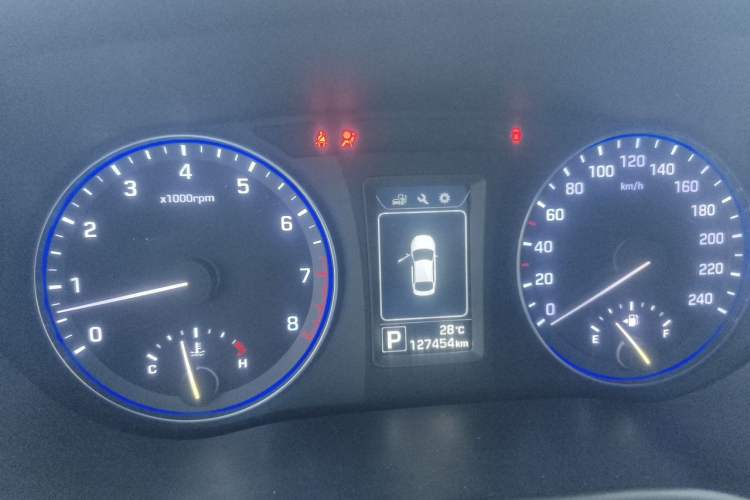 Used Hyundai Mistra 2014 1.8L Automatic Smart GLS Instrument Cluster