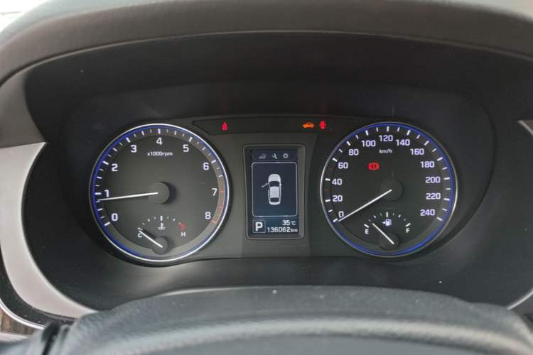 Used Hyundai Mistra 2014 1.8L Automatic Smart GLS Instrument Cluster