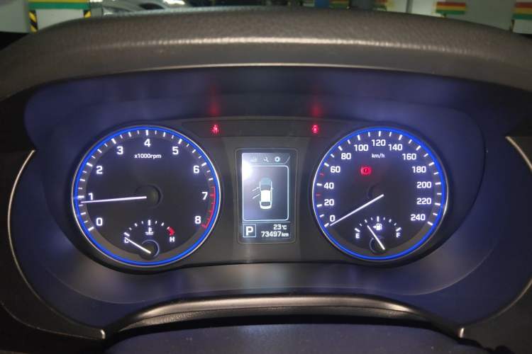 Used Hyundai Mistra 2014 1.8L Automatic Smart GLS Instrument Cluster