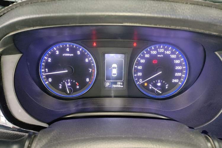 Used Hyundai Mistra 2014 1.8L Automatic Smart GLS Instrument Cluster