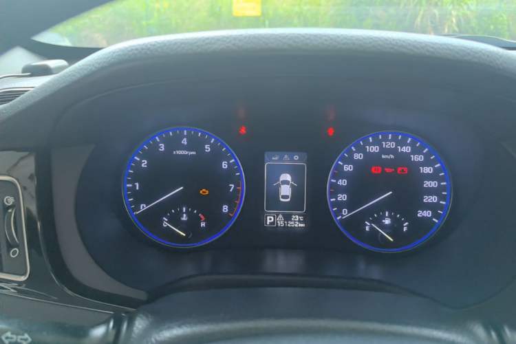 Used Hyundai Mistra 2014 1.8L Automatic Smart GLS Instrument Cluster