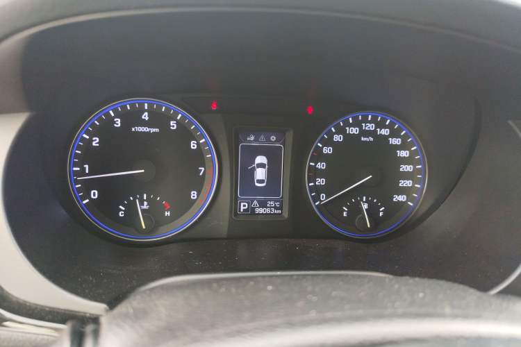 Used Hyundai Mistra 2014 1.8L Automatic Smart GLS Instrument Cluster