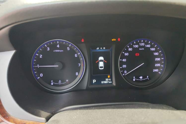Used Hyundai Mistra 2014 1.8L Automatic Deluxe DLX Model Instrument Cluster