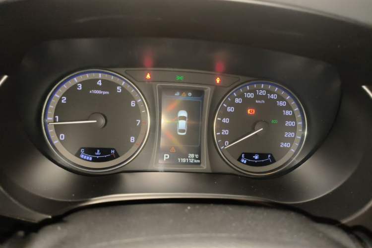 Used Hyundai Mistra 2014 1.8L Automatic Deluxe DLX Model Instrument Cluster
