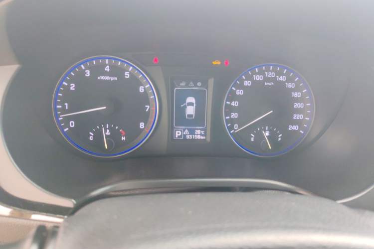 Used Hyundai Mistra 2014 1.8L Automatic Smart GLS Instrument Cluster