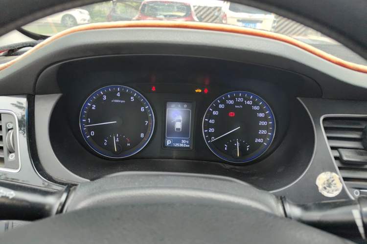 Used Hyundai Mistra 2014 1.8L Automatic Smart GLS Instrument Cluster