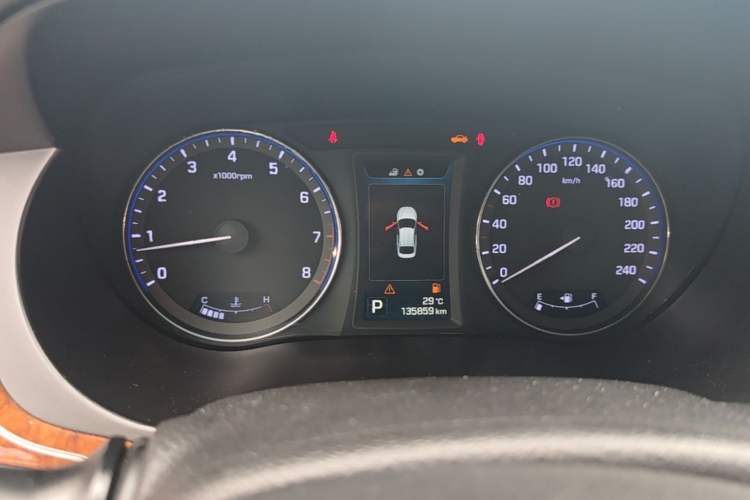 Used Hyundai Mistra 2014 1.8L Automatic Deluxe DLX Model Instrument Cluster