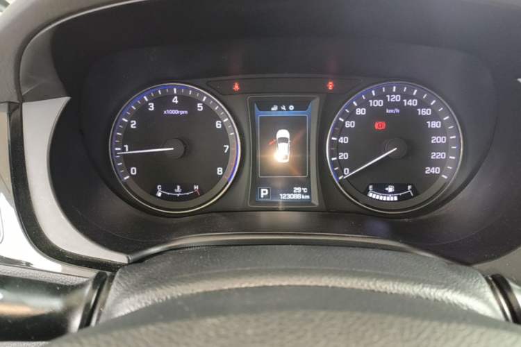 Used Hyundai Mistra 2014 1.8L Automatic Deluxe DLX Model Instrument Cluster