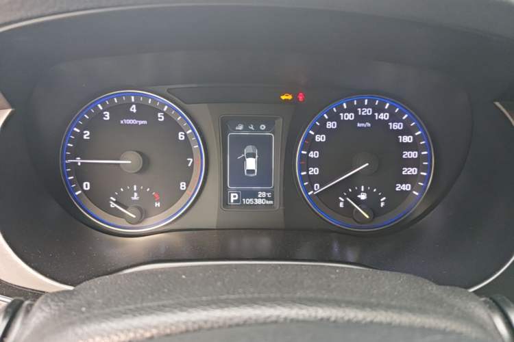 Used Hyundai Mistra 2014 1.8L Automatic Smart GLS Instrument Cluster