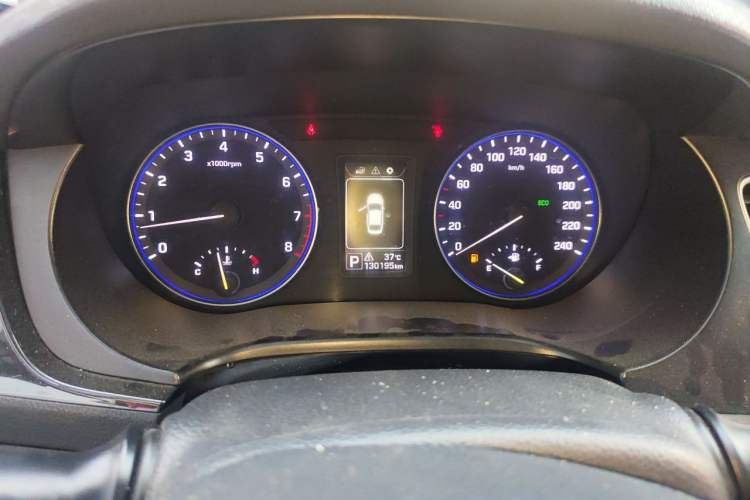 Used Hyundai Mistra 2014 1.8L Automatic Smart GLS Instrument Cluster
