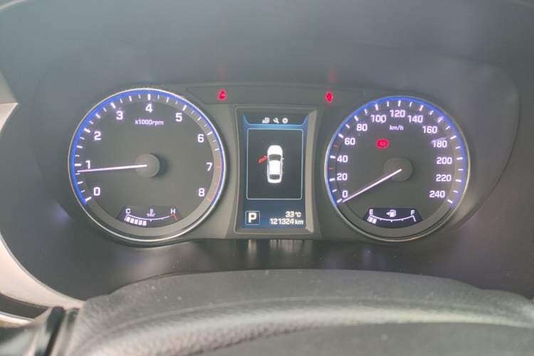 Used Hyundai Mistra 2014 1.8L Automatic Deluxe DLX Model Instrument Cluster