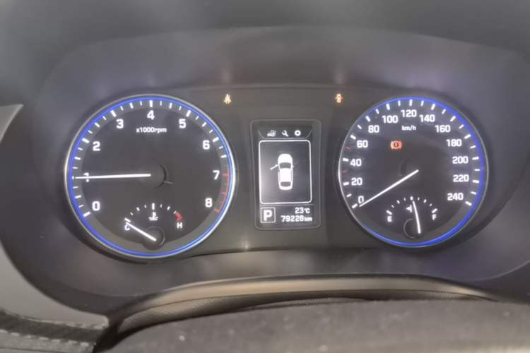 Used Hyundai Mistra 2014 1.8L Automatic Smart GLS Instrument Cluster