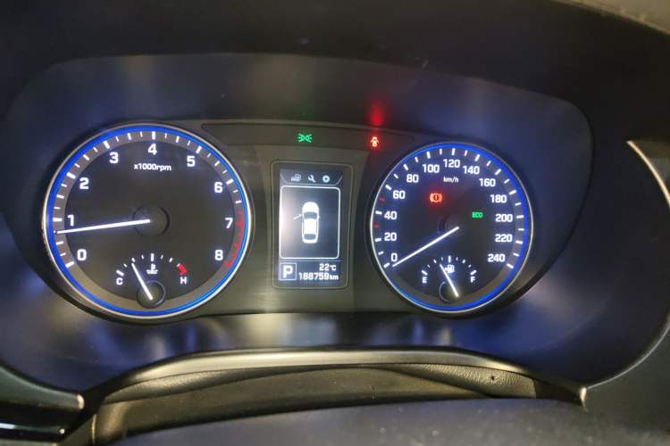 Used Hyundai Mistra 2014 1.8L Automatic Smart GLS Instrument Cluster