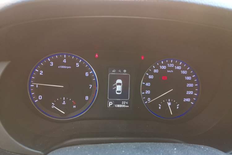 Used Hyundai Mistra 2014 1.8L Automatic Smart GLS Instrument Cluster