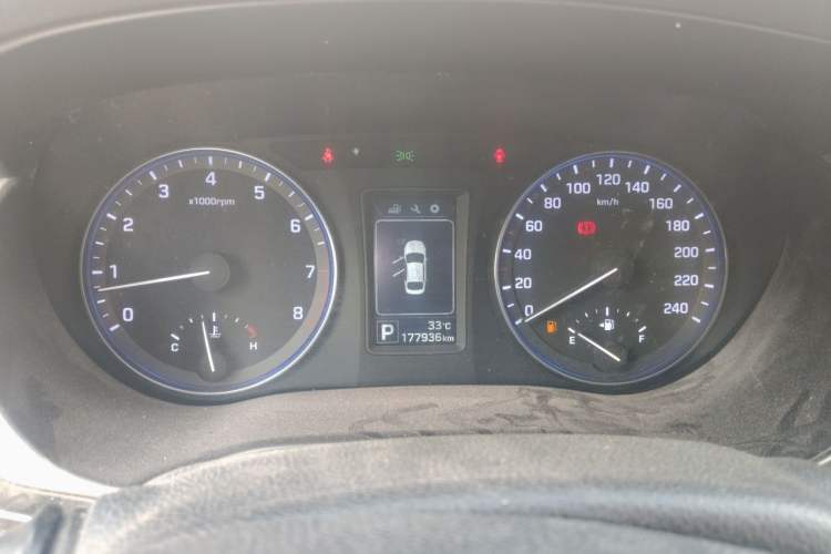 Used Hyundai Mistra 2014 1.8L Automatic Smart GLS Instrument Cluster