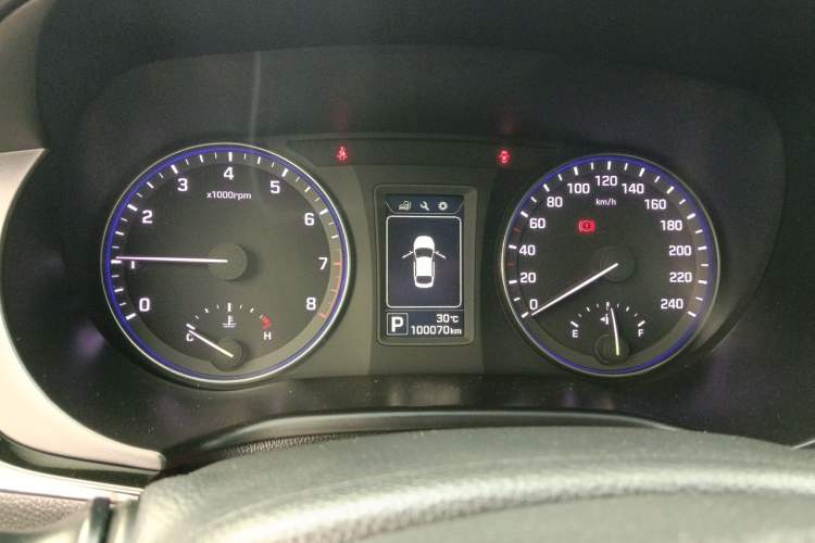 Used Hyundai Mistra 2014 1.8L Automatic Smart GLS Instrument Cluster