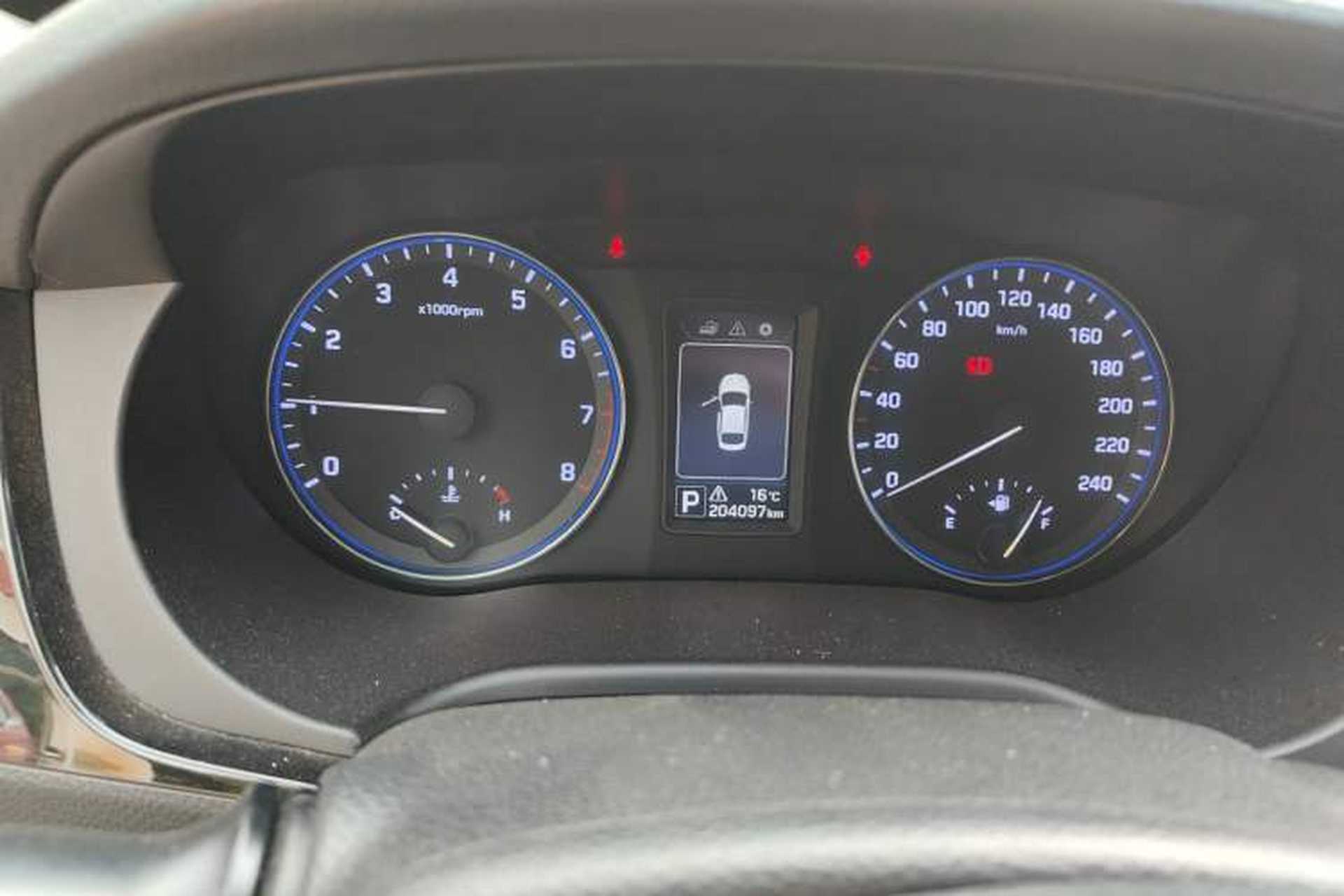 Used Hyundai Mistra 2014 1.8L Automatic Smart GLS Instrument Cluster