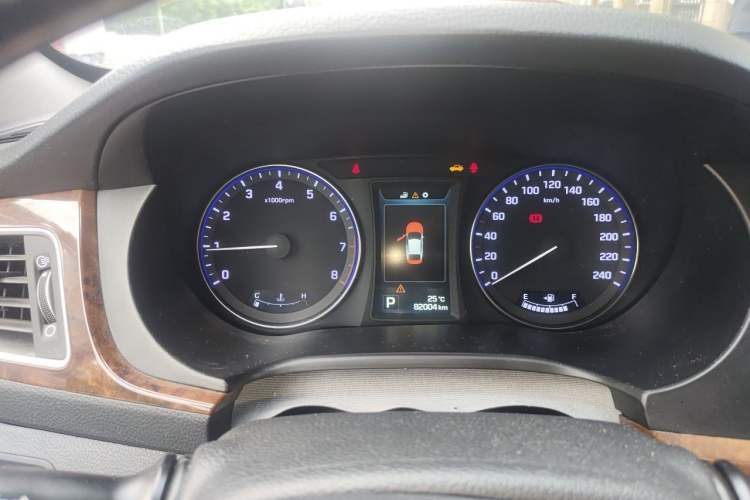 Used Hyundai Mistra 2014 1.8L Automatic Deluxe DLX Model Instrument Cluster