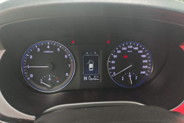 Used Hyundai Mistra 2014 1.8L Automatic Smart GLS Instrument Cluster