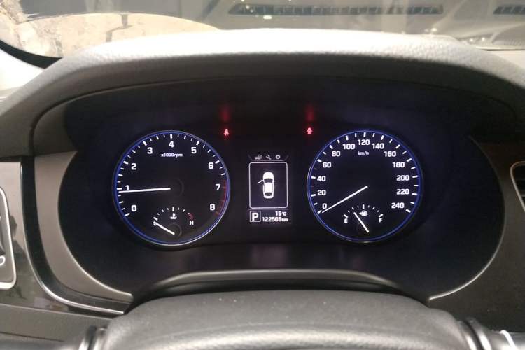Used Hyundai Mistra 2014 1.8L Automatic Smart GLS Instrument Cluster
