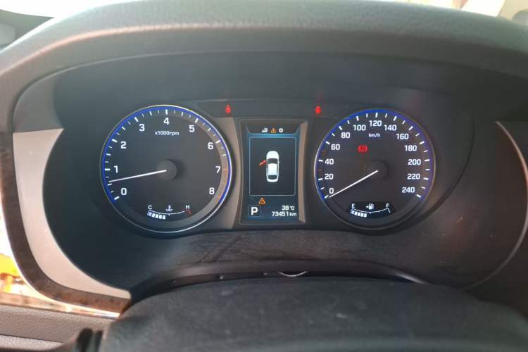 Used Hyundai Mistra 2014 1.8L Automatic Deluxe DLX Model Instrument Cluster