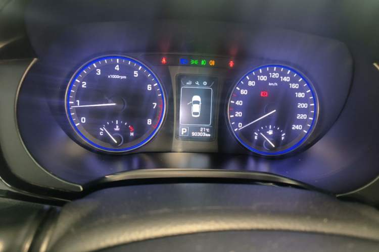 Used Hyundai Mistra 2014 1.8L Automatic Smart GLS Instrument Cluster