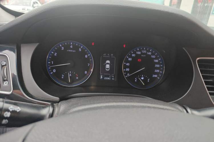 Used Hyundai Mistra 2014 1.8L Automatic Smart GLS Instrument Cluster