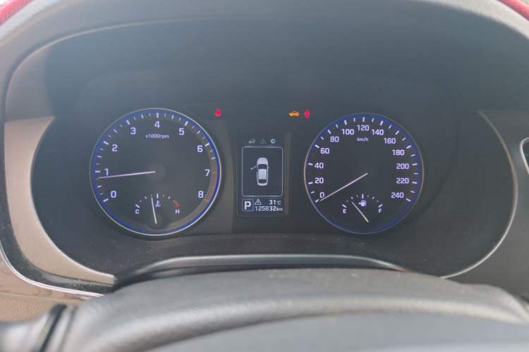 Used Hyundai Mistra 2014 1.8L Automatic Smart GLS Instrument Cluster