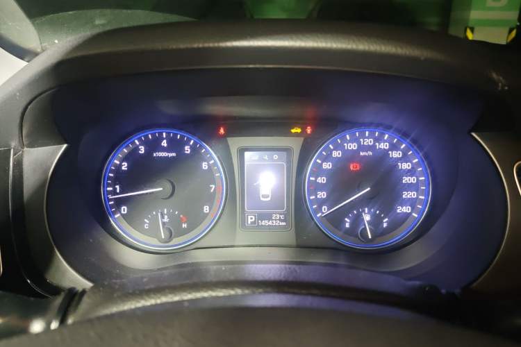 Used Hyundai Mistra 2014 1.8L Automatic Smart GLS Instrument Cluster