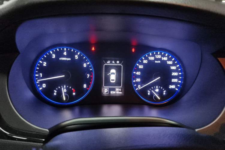Used Hyundai Mistra 2014 1.8L Automatic Smart GLS Instrument Cluster