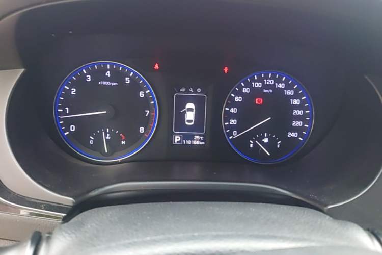 Used Hyundai Mistra 2014 1.8L Automatic Smart GLS Instrument Cluster