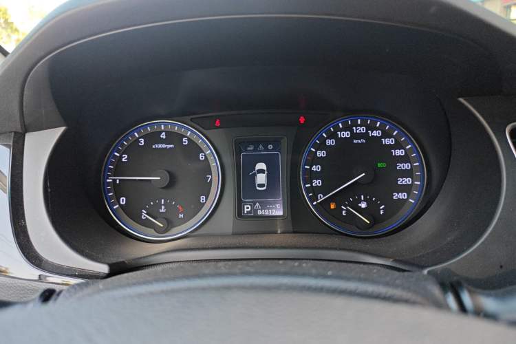Used Hyundai Mistra 2014 1.8L Automatic Smart GLS Instrument Cluster