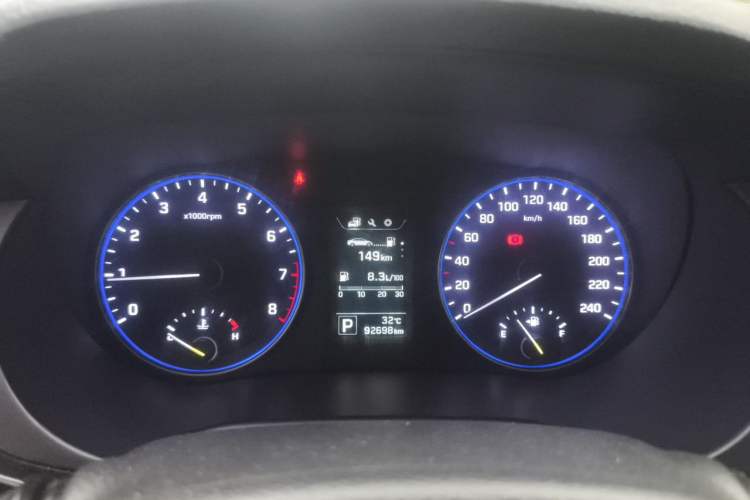 Used Hyundai Mistra 2014 1.8L Automatic Smart GLS Instrument Cluster