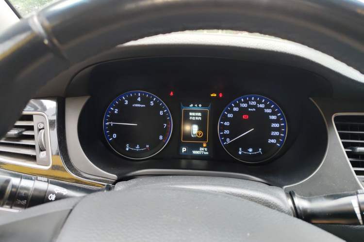 Used Hyundai Mistra 2014 1.8L Automatic Deluxe DLX Model Instrument Cluster