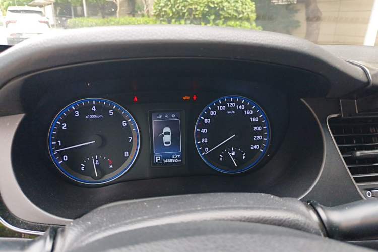 Used Hyundai Mistra 2014 1.8L Automatic Smart GLS Instrument Cluster