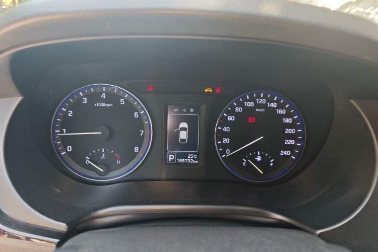 Used Hyundai Mistra 2014 1.8L Automatic Smart GLS Instrument Cluster