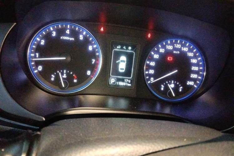 Used Hyundai Mistra 2014 1.8L Automatic Smart GLS Instrument Cluster