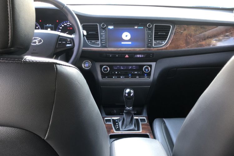 Used Hyundai Mistra 2014 1.8L Automatic Deluxe DLX Model Interior 1